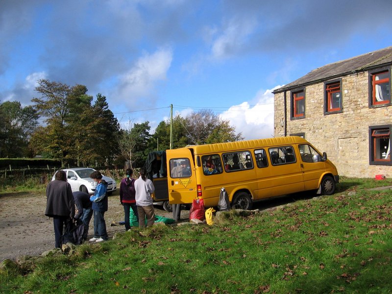 jana carga - greenclose - big yellow bus