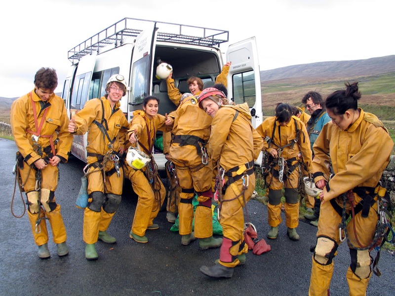 jarvist frost - canon g5 - kingsdale sunday pose