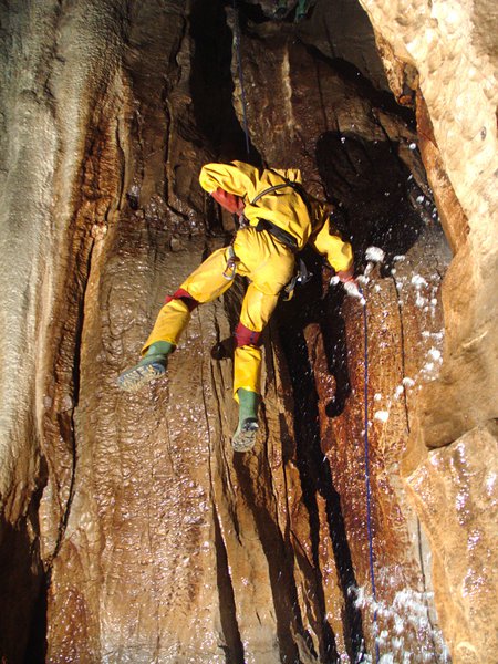 Jarvist Frost - Powershot G5 - 2010-10-31-14.52.46 - CRW_0657 - yordas - final pitch - abseil