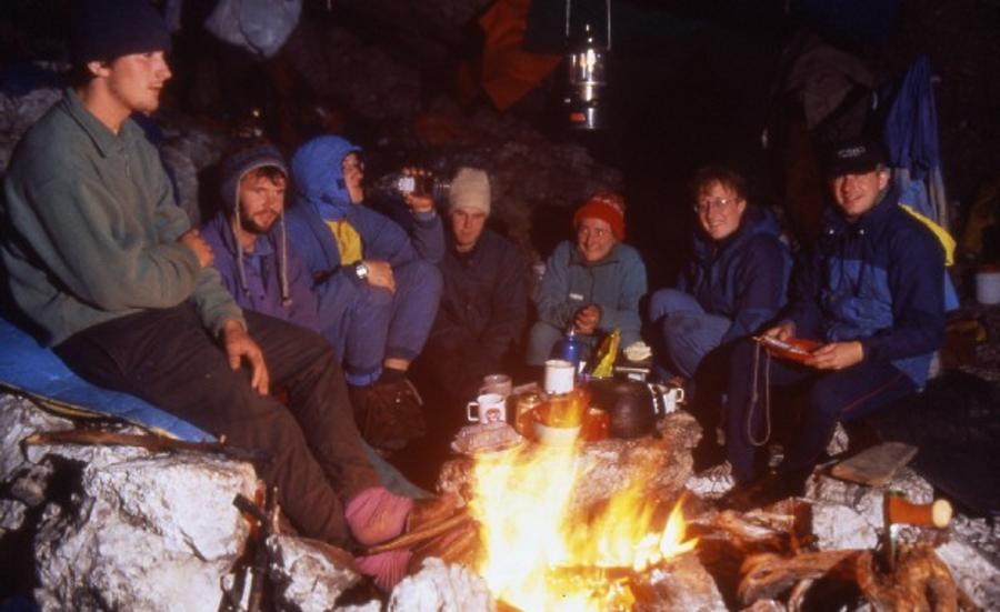 round the fire 1996 by stu adler