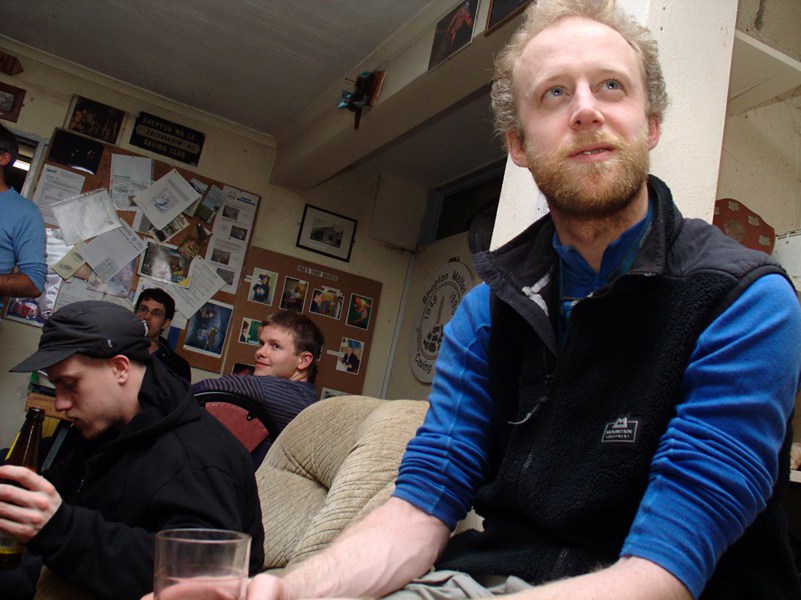 2012-01-21-23.11.08-JarvistFrost-CanonG5-CRW_0393-Shepton Mallet Hut