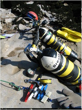 2012-03-25-JarvistFrost-PowershotG5-JointHole04