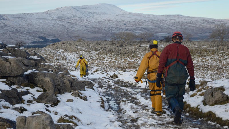 2017-01-29_14h30m-TanguyRacine-NikonD3200-SunsetHoleAndGreatDouk-Yorkshire_IV_2017_-_31_of_52